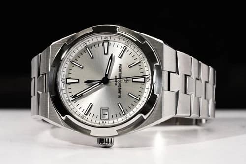 Vacheron Constantin Overseas Self-Winding — 4500V/110R-B705